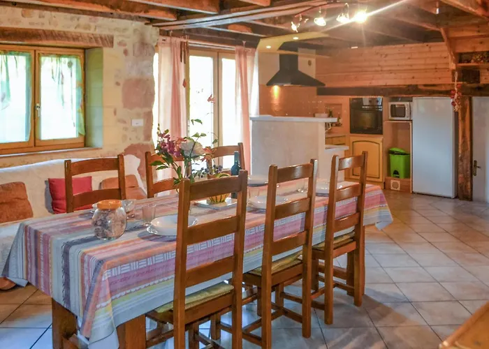 Cozy In With Kitchenette *