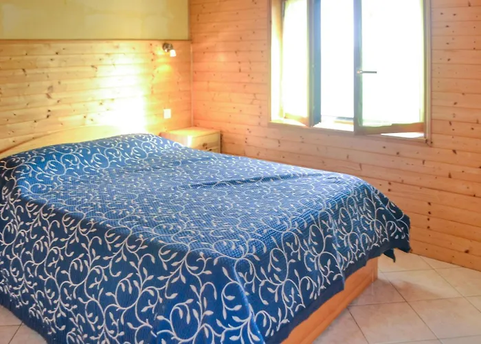 Cozy In With Kitchenette